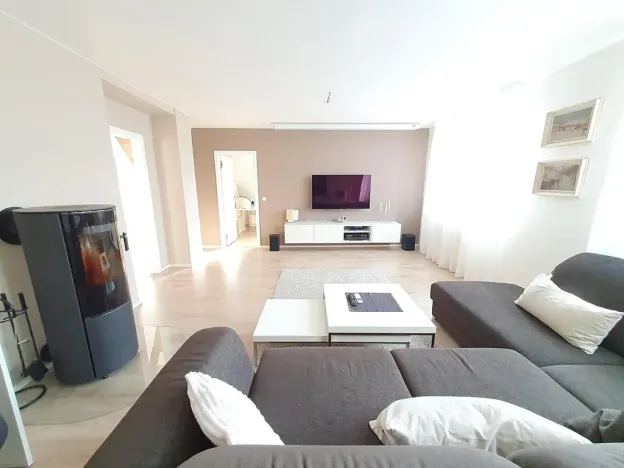 Pronájem bytu 4+1, Praha - Kobylisy, Služská, 128 m2