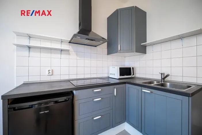 Prodej bytu 2+kk, Praha - Vršovice, Vršovické náměstí, 38 m2