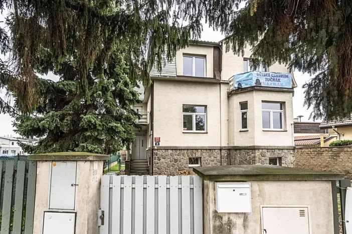 Pronájem vily, Praha - Štěrboholy, Ústřední, 280 m2