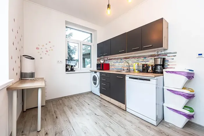 Pronájem komerční nemovitosti, Praha - Štěrboholy, Ústřední, 280 m2