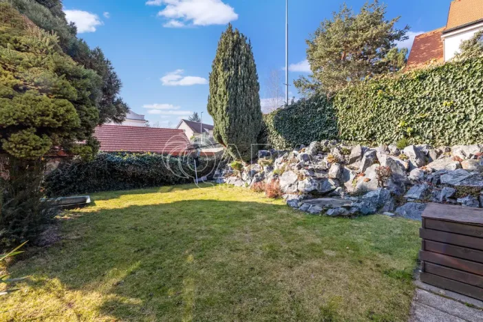 Prodej rodinného domu, Průhonice, Školní, 200 m2