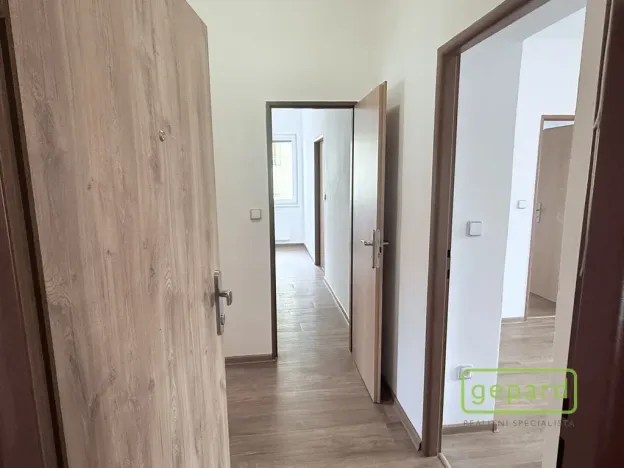 Pronájem bytu 2+1, Dobříš, náměstí Svobody, 64 m2