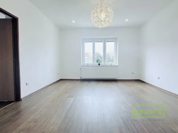 Pronájem bytu 2+1, Dobříš, náměstí Svobody, 64 m2