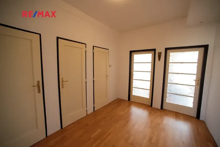 Prodej bytu 3+kk, Praha - Nusle, Zdaru, 64 m2