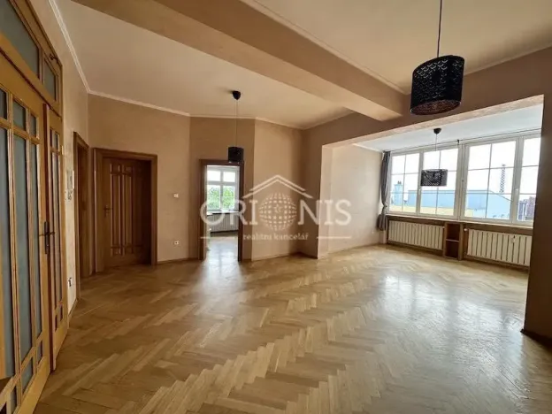 Pronájem bytu 4+1, Chomutov, Holečkova, 135 m2