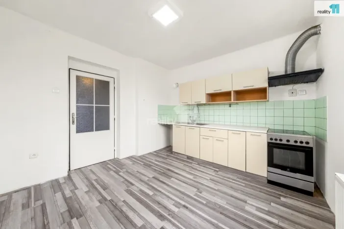 Prodej bytu 3+1, Veltruby, Bytovky, 88 m2