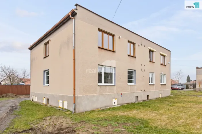 Prodej bytu 3+1, Veltruby, Bytovky, 88 m2