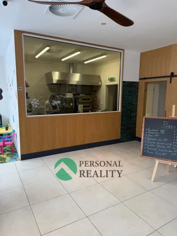 Pronájem restaurace, Praha - Malešice, Akademická, 200 m2