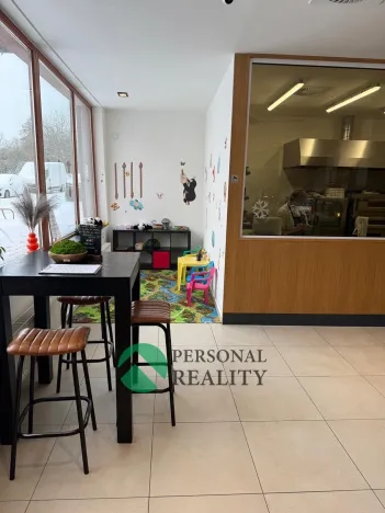 Pronájem restaurace, Praha - Malešice, Akademická, 200 m2