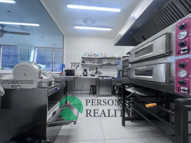 Pronájem restaurace, Praha - Malešice, Akademická, 200 m2