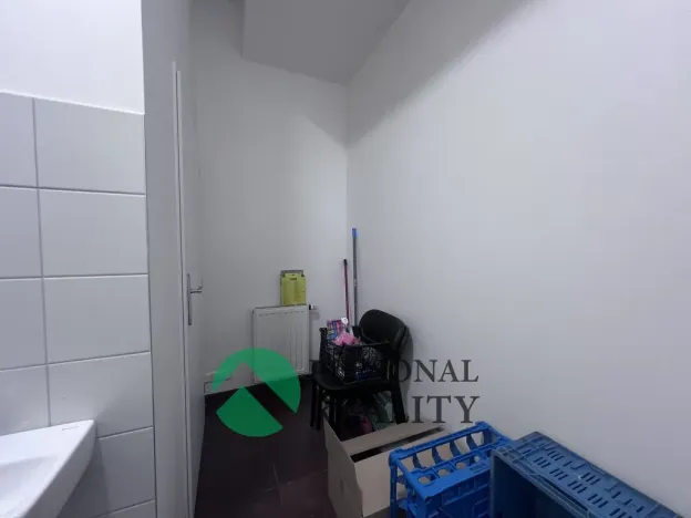 Pronájem restaurace, Praha - Malešice, Akademická, 200 m2