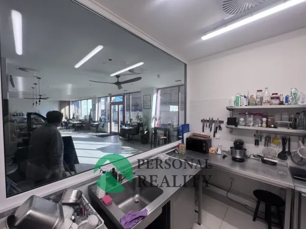 Pronájem restaurace, Praha - Malešice, Akademická, 200 m2