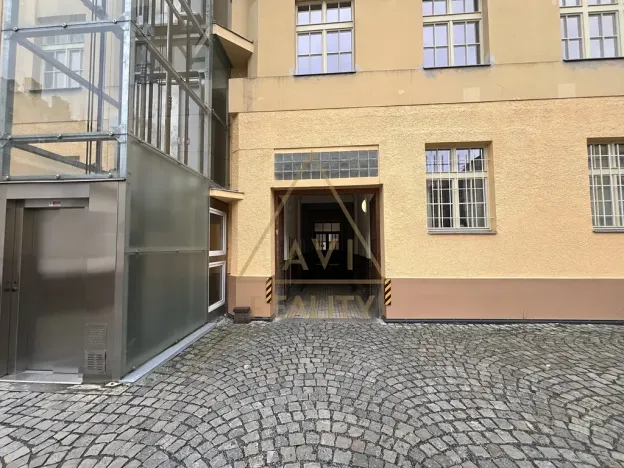 Pronájem bytu 2+kk, Praha - Bubeneč, dr. Zikmunda Wintra, 56 m2