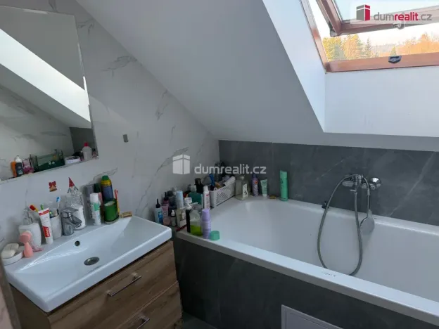 Pronájem bytu 3+kk, Libež, 65 m2