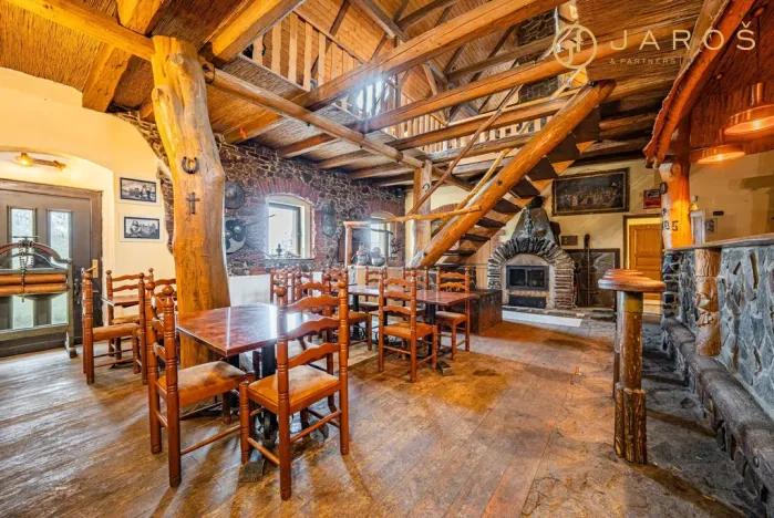 Prodej restaurace, Klášterec nad Ohří - Útočiště, 590 m2