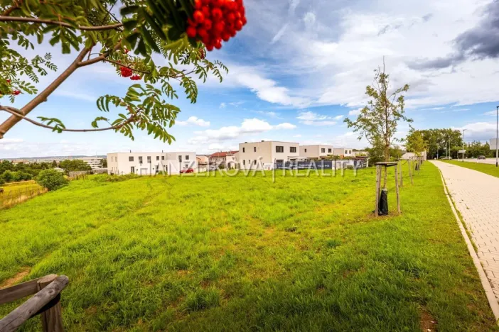 Prodej pozemku pro bydlení, České Budějovice - České Budějovice 2, V Březinách, 1426 m2