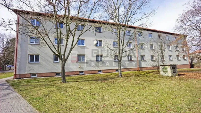 Pronájem bytu 1+1, Neratovice, 27 m2