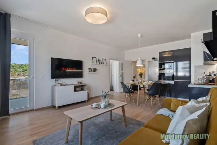 Pronájem bytu 2+kk, Praha - Hloubětín, Laponská, 49 m2