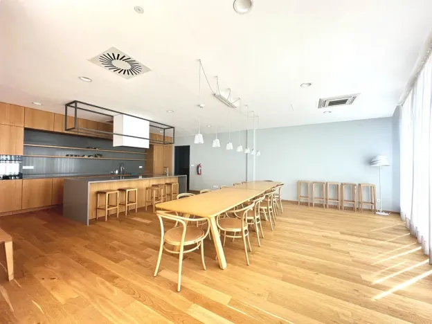 Pronájem bytu 1+kk, Praha - Smíchov, Kobrova, 50 m2