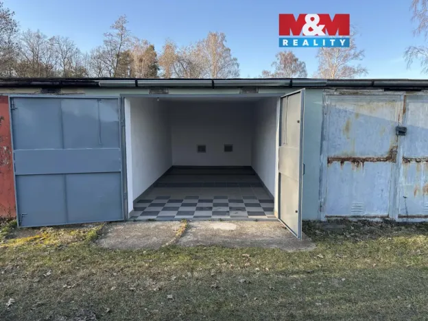 Pronájem garáže, Pardubice - Popkovice, 18 m2