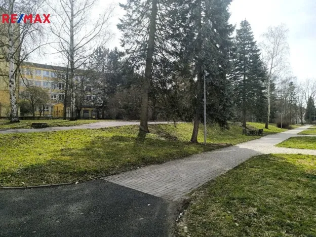 Pronájem bytu 2+1, Karlovy Vary - Drahovice, Gagarinova, 62 m2