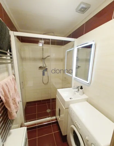 Pronájem bytu 2+kk, Praha, Frýdlantská, 44 m2