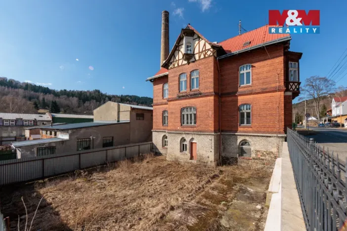 Prodej komerční nemovitosti, Kraslice, B. Smetany, 710 m2