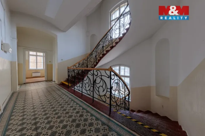 Prodej komerční nemovitosti, Kraslice, B. Smetany, 710 m2