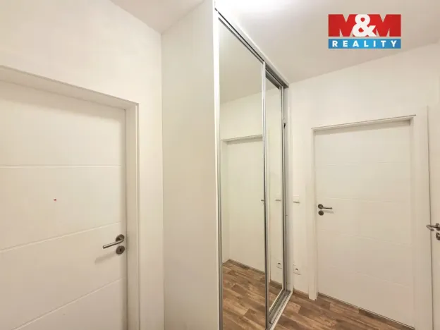 Prodej bytu 2+1, Praha - Černý Most, Bryksova, 58 m2