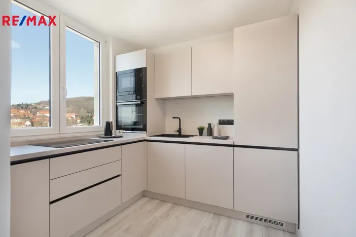 Prodej bytu 3+1, Meziboří, J. A. Komenského, 67 m2