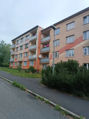 Pronájem bytu 1+1, Karlovy Vary, U Trati, 36 m2