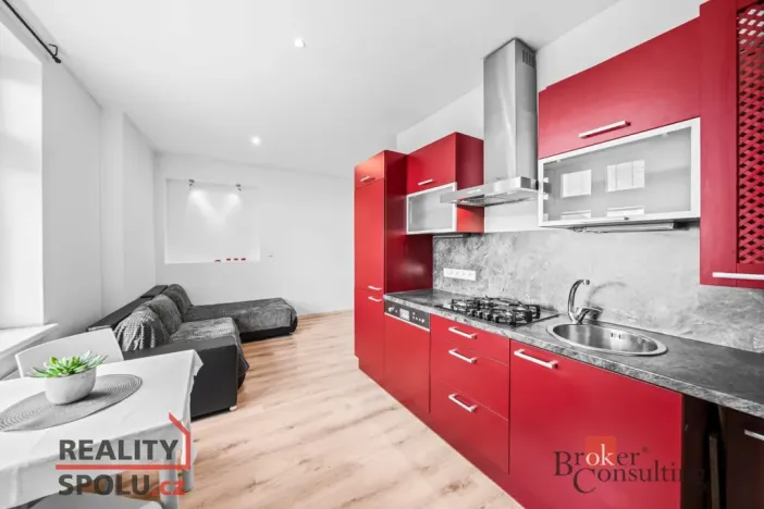 Pronájem bytu 2+kk, Plzeň - Jižní Předměstí, Politických vězňů, 57 m2