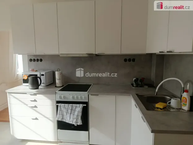 Pronájem bytu 2+1, Praha - Liboc, Jenečská, 50 m2