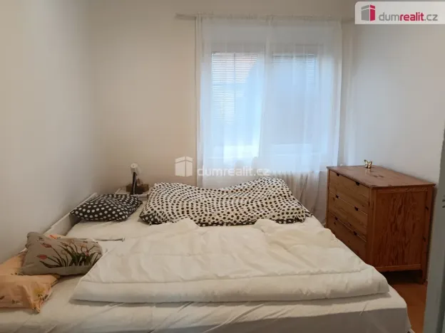 Pronájem bytu 2+1, Praha - Liboc, Jenečská, 50 m2