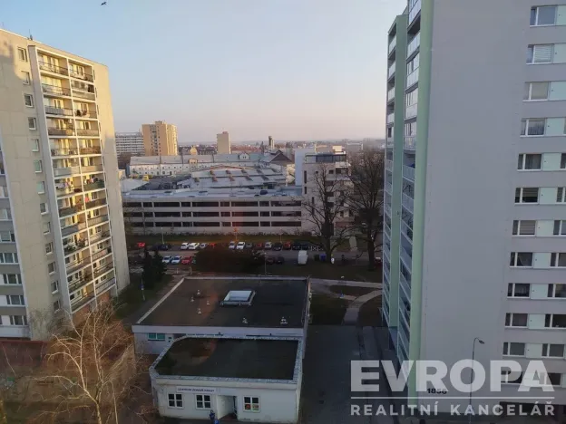 Prodej bytu 2+1, Pardubice - Zelené Předměstí, nábřeží Závodu míru, 53 m2