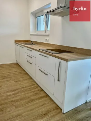 Pronájem bytu 2+kk, Opava, Ovocná, 64 m2