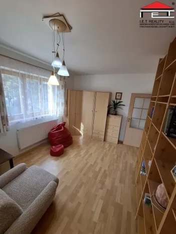 Pronájem bytu 4+1, Praha - Hostavice, Nežárská, 95 m2