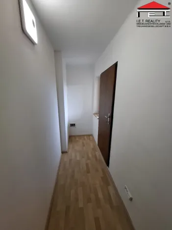 Pronájem bytu 4+1, Praha - Hostavice, Nežárská, 95 m2