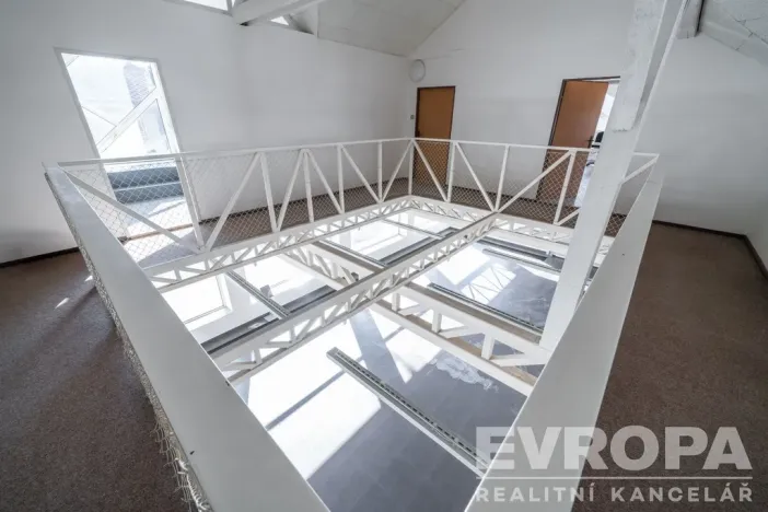 Prodej komerční nemovitosti, Vrchlabí, Pražská, 1523 m2