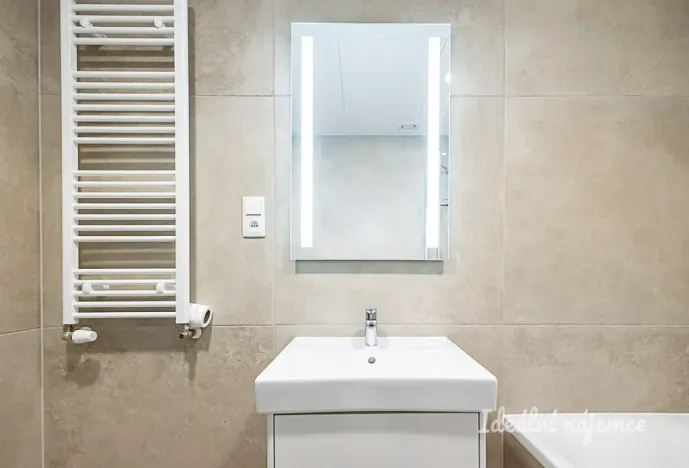 Pronájem bytu 2+kk, Praha - Hloubětín, Poděbradská, 55 m2