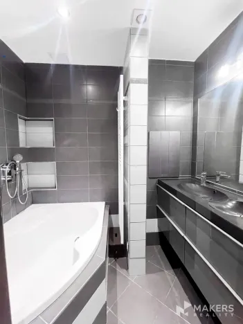 Pronájem bytu 4+kk, Kladno, Vrchlického, 75 m2