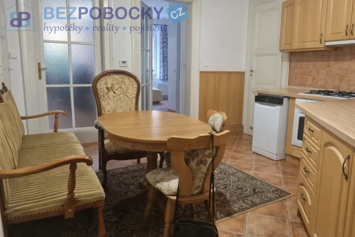 Prodej bytu 2+1, Praha, Tusarova, 67 m2