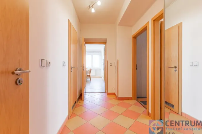 Pronájem bytu 4+kk, Praha - Braník, Gončarenkova, 87 m2