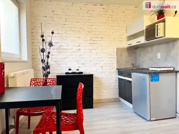 Pronájem bytu 1+kk, Kačice, K zahradě, 18 m2