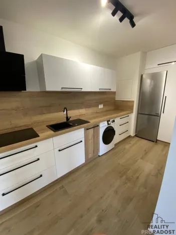 Pronájem bytu 2+kk, Olomouc, Třída Jiřího Pelikána, 60 m2