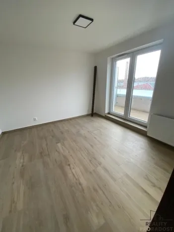 Pronájem bytu 2+kk, Olomouc, Třída Jiřího Pelikána, 60 m2