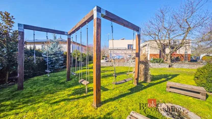 Prodej rodinného domu, Ráby, 160 m2