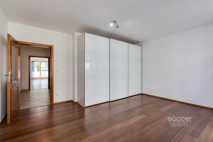 Pronájem bytu 4+kk, Praha - Břevnov, Šlikova, 120 m2