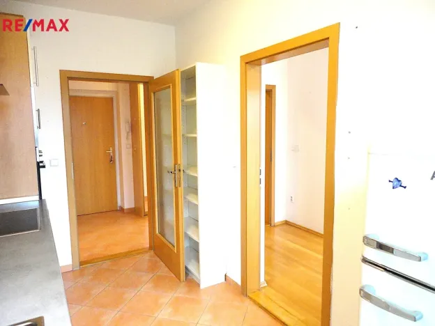 Pronájem bytu 2+1, Praha - Strašnice, Názovská, 55 m2