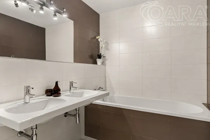 Pronájem bytu 3+kk, Praha - Michle, Baarova, 117 m2